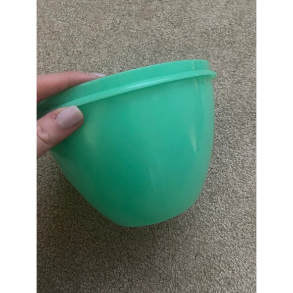 Vintage Tupperware Crisp It Green Lettuce Crisper Bowl With Lid - Picture 7 of 12